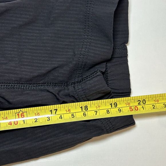 Lululemon Dance Studio Mid Rise Cropped Black Capri Jogger Women's Sz 4 - Picture 7 of 7